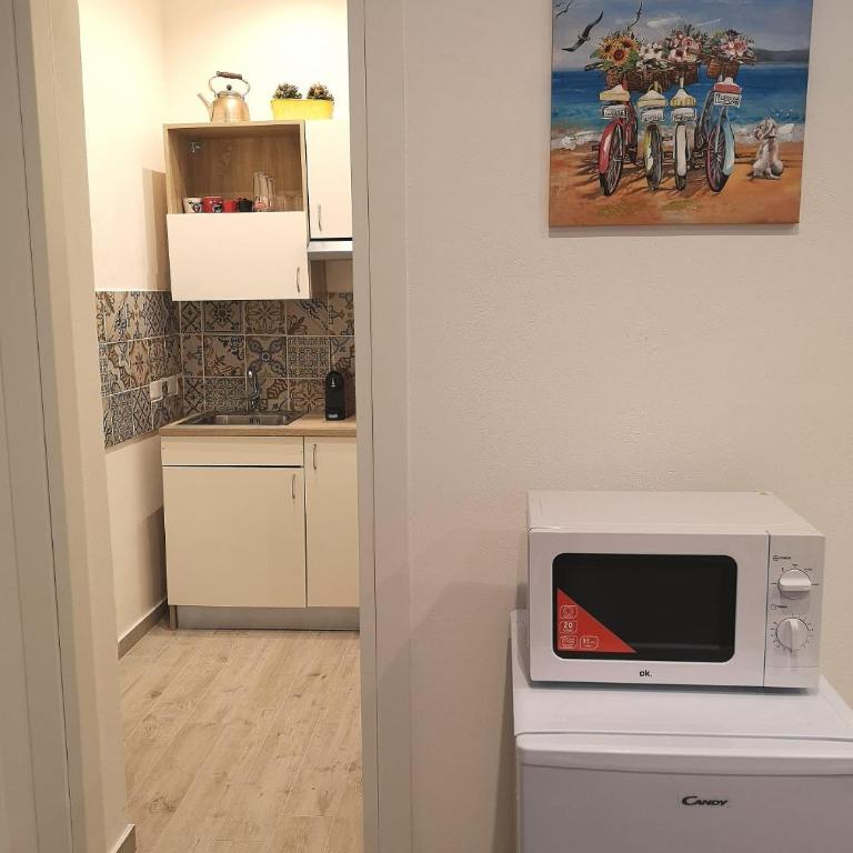 Nora’s Home - One-Bedroom House - 12