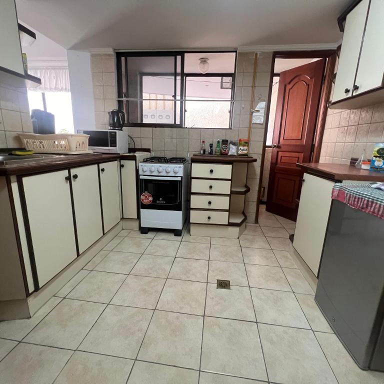 Depto con garaje Calacoto - Apartamento de 1 dormitorio - 19