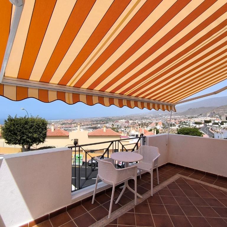 BEAUTIFUL VILLA - 4 bedrooms, heated pool, 2 priv car park places, fibre net, PS5, tv channels - Villa con piscina privada - 15