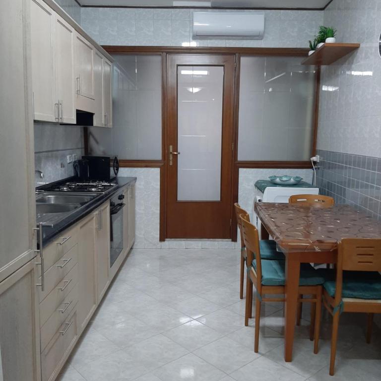 AUTENTICA NAPOLI HOME - Appartamento con 2 Camere da Letto - 19