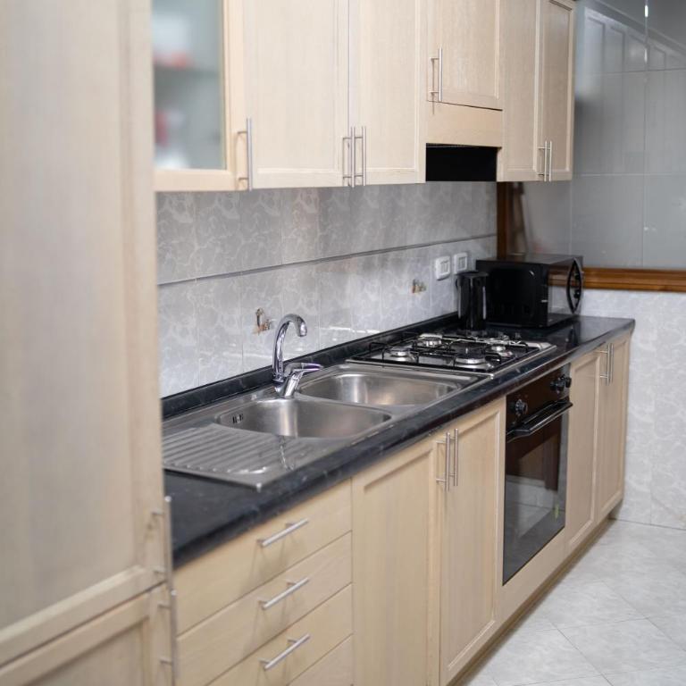 AUTENTICA NAPOLI HOME - Appartamento con 2 Camere da Letto - 33