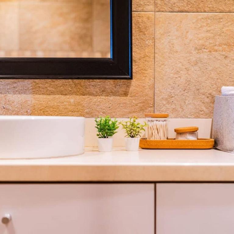 Family friendly Roma Condo 247 Security Parking - Apartamento de 2 dormitorios - 12
