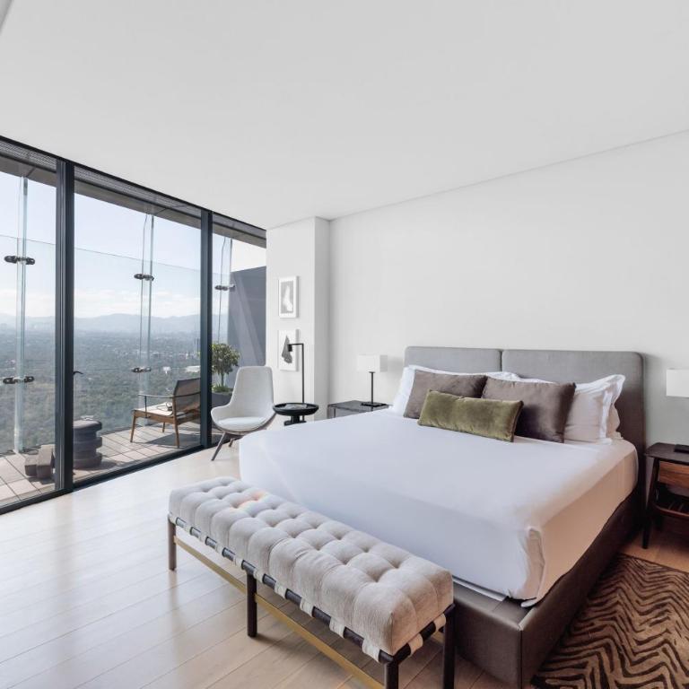 The Ritz-Carlton Residences Mexico City - One-Bedroom King Residence with Grand Park View and Terrace - 4