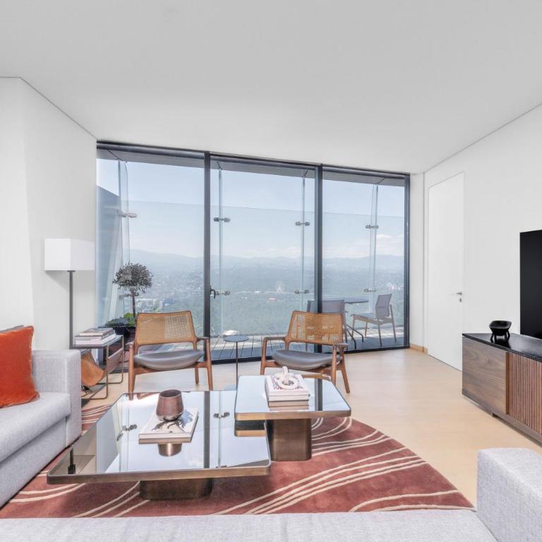 The Ritz-Carlton Residences Mexico City - One-Bedroom King Residence with Terrace and Park View - 3