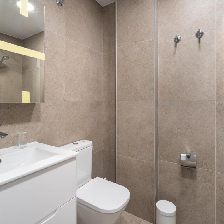 2 bedrooms with pool, terrace and balcony - Apartamento de 2 dormitorios - 16