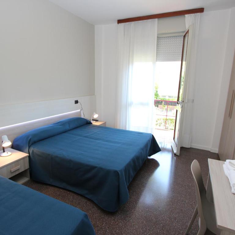 Hotel Laura - Camera Tripla Superior - 2