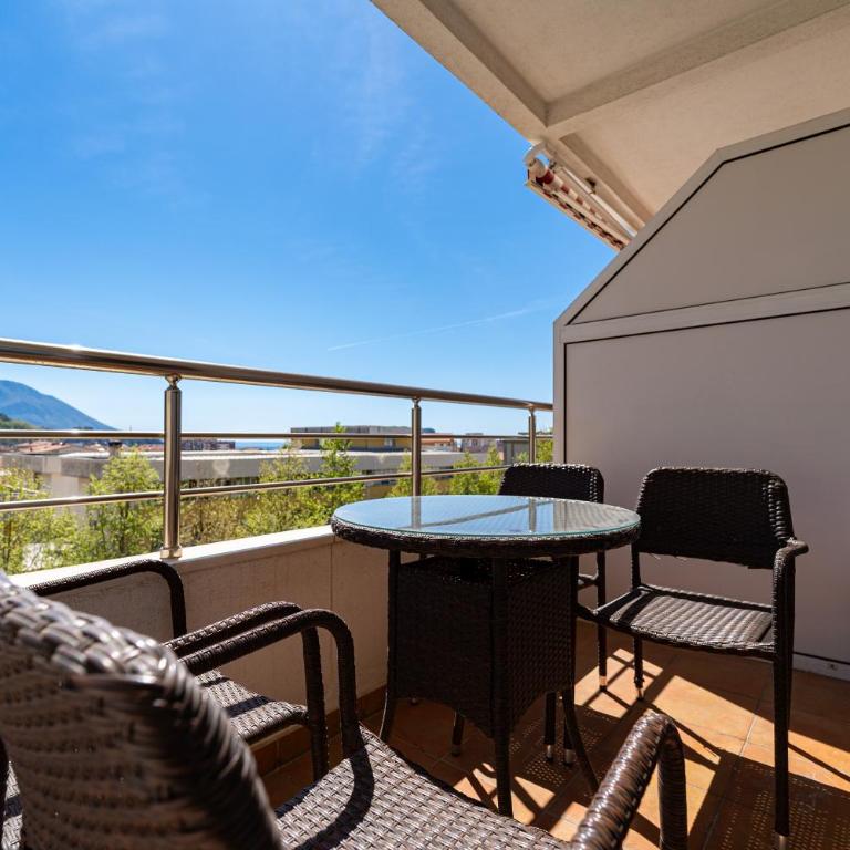 Lovely Studio with Panoramic City View - Studio - 3