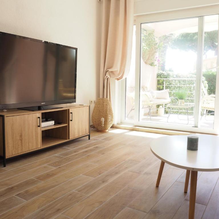 Grain de sable, classé 3 étoiles , les pieds dans l'eau - Three-Bedroom Apartment - 26