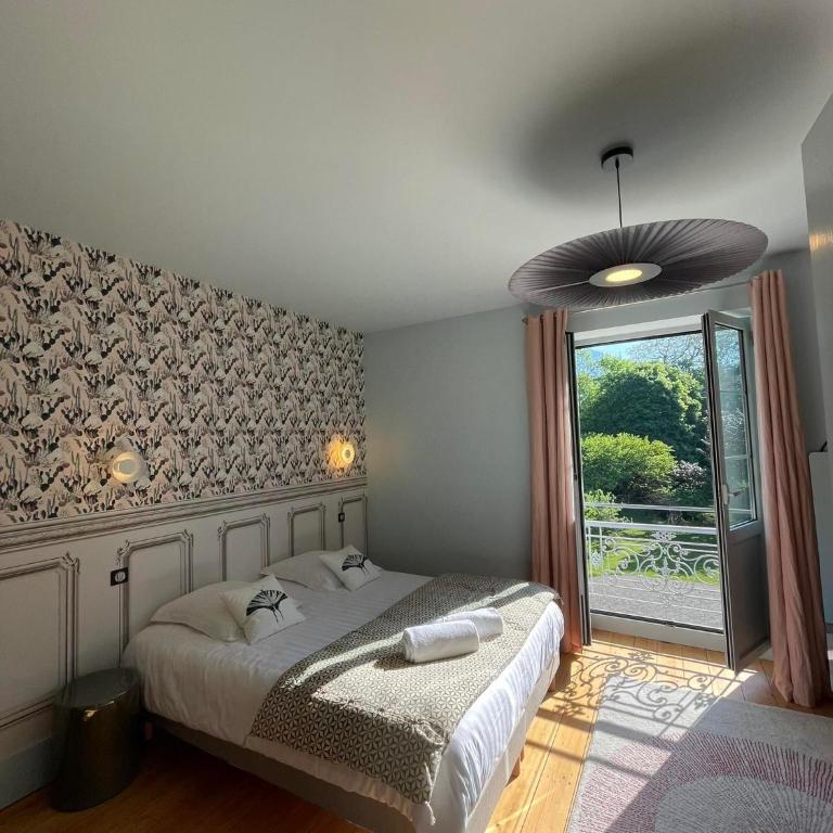 Domaine Clairfontaine Noyarey - Suites Junior - Chambre Double ou Lits Jumeaux - Vue sur Jardin - 7