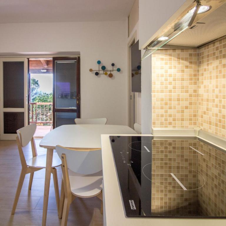GuestHost - Lovely Sea View Apartment with Parking and Pool! - Appartamento con 2 Camere da Letto - 10