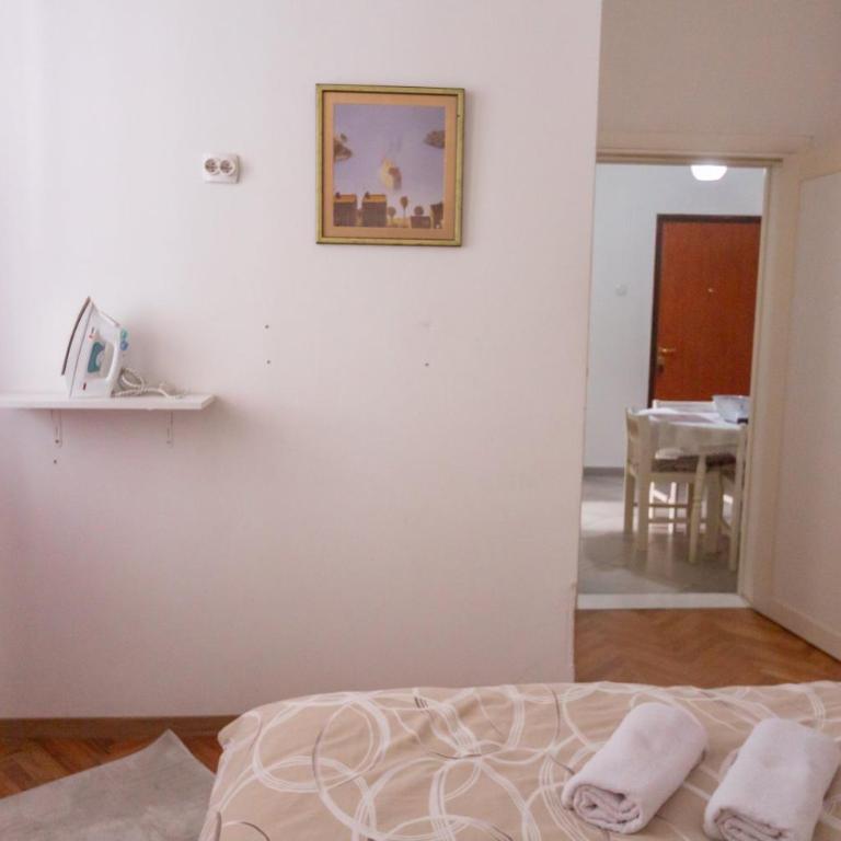 center_apartment_LUX - Two-Bedroom Apartment - 9