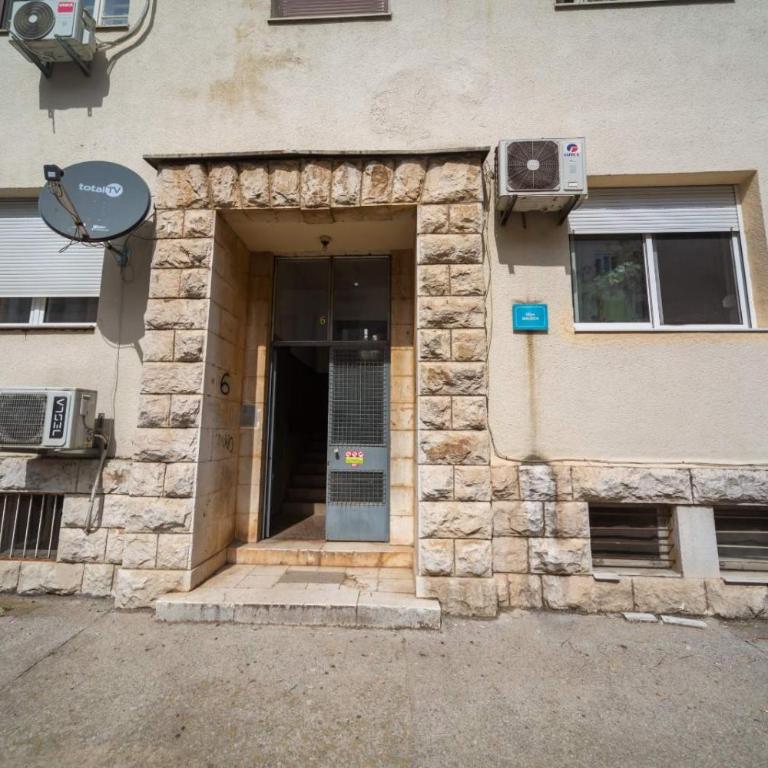 center_apartment_LUX - Two-Bedroom Apartment - 14