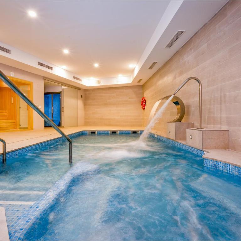 ViVi Homes - The Heights Pool, Gym, Sauna, Terrace & Sea View - Apartamento con vistas al mar - 22