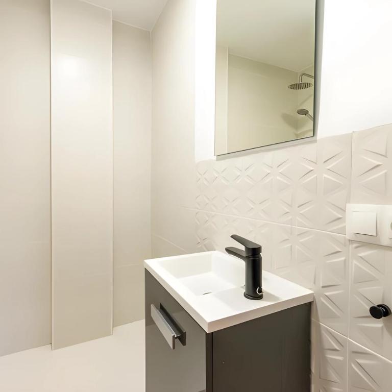 Apartamentos San Isidro Fuengirola - Apartment - 11