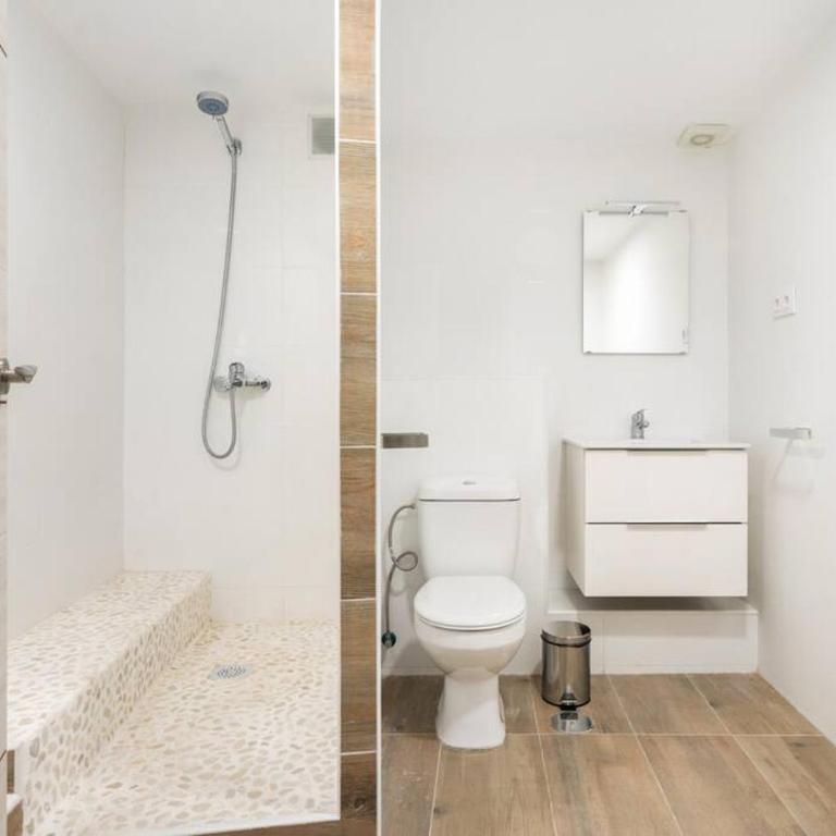 Charming flat in Madrid-Rio - One-Bedroom Apartment - 3