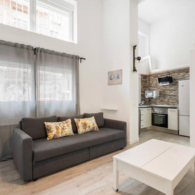 Charming flat in Madrid-Rio - One-Bedroom Apartment - 4