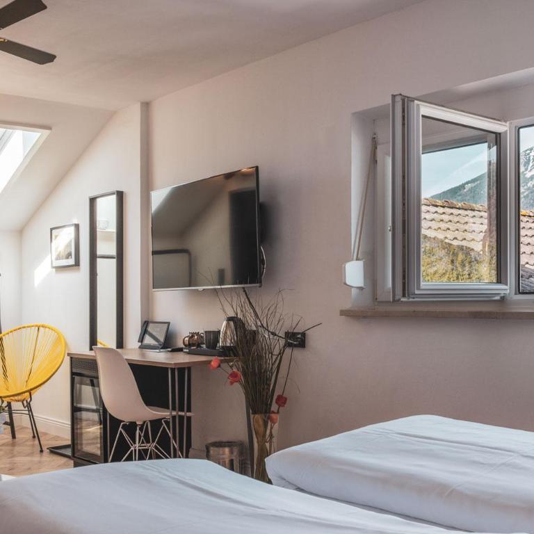 Villa Sonnenhof Boutique-Hotel - Doppelzimmer mit Bergblick - 8