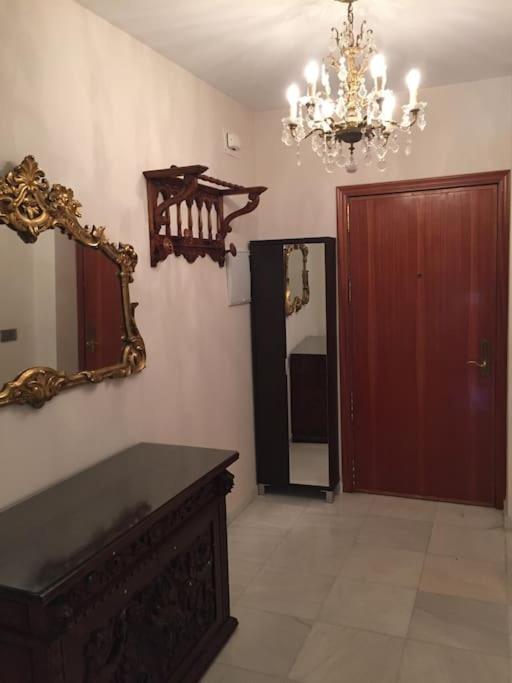Amplio Piso en Nervión, Excelente zona de la ciudad. - Apartamento de 3 dormitorios - 13