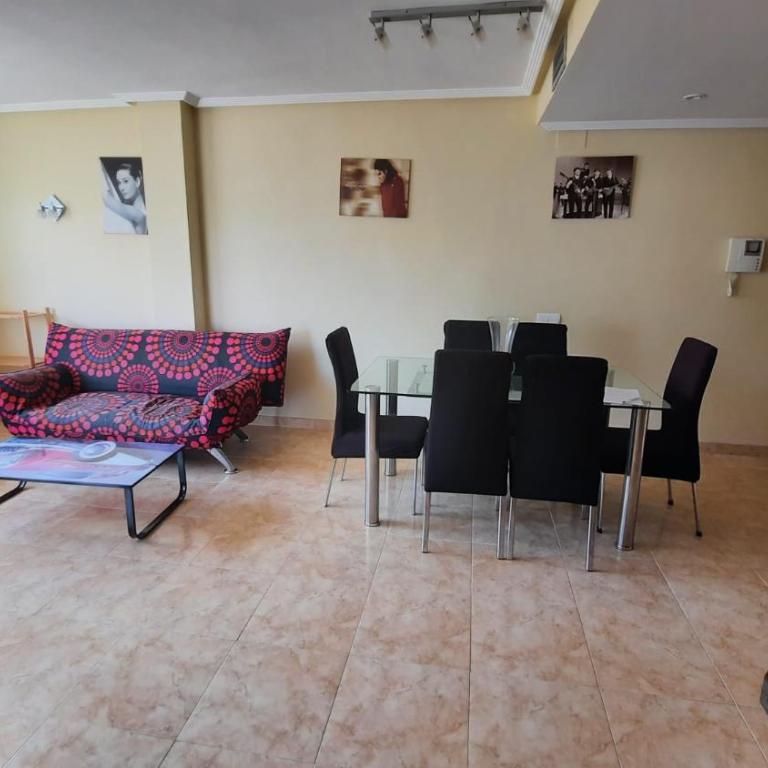 Fabuloso apartamento familiar con piscina en Salou - Two-Bedroom Apartment - 72