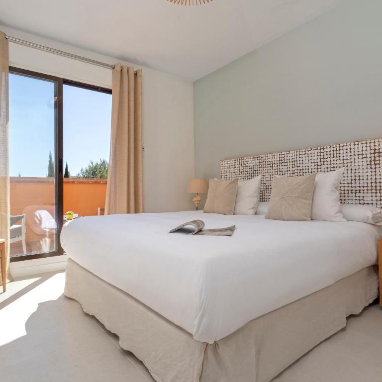 Genteel Home Costa de Nagueles - Duplex Three-Bedroom with Terrace - 9