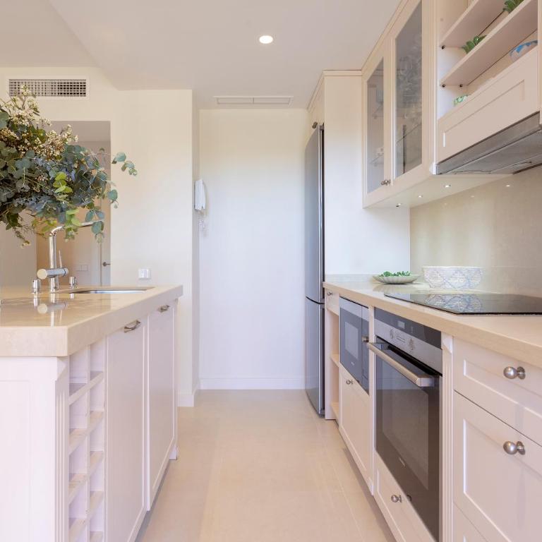 Genteel Home Costa de Nagueles - Duplex Three-Bedroom with Terrace - 12