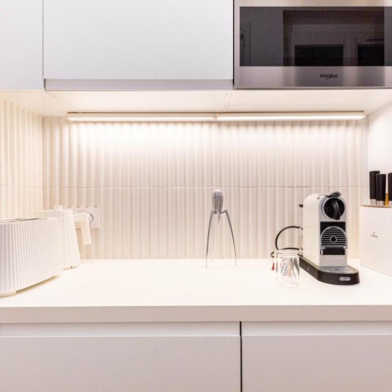 GuestReady: Designer Studio in the heart of Marais - Studio - 10