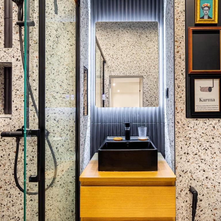 GuestReady: Designer Studio in the heart of Marais - Studio - 6