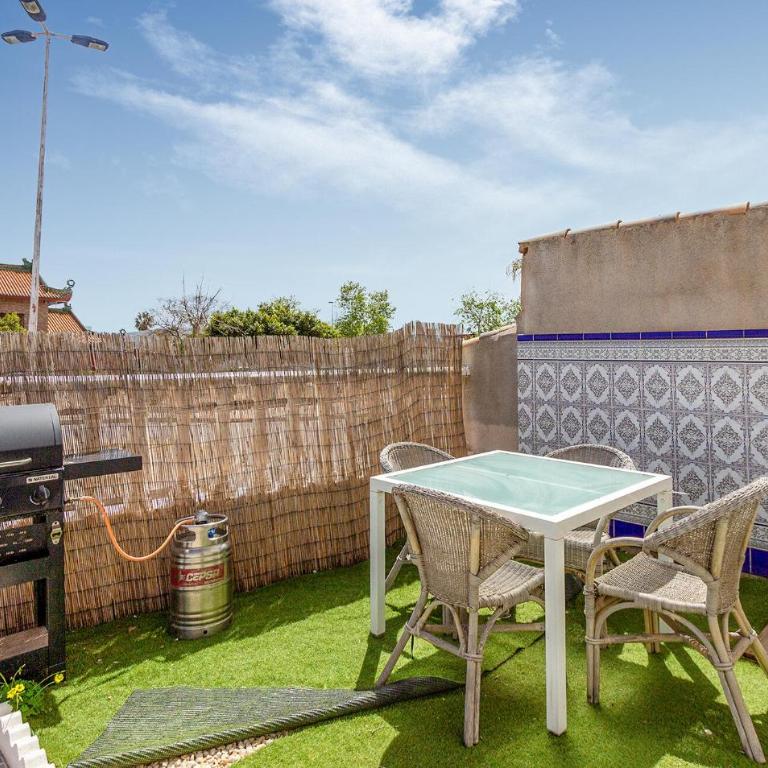 Nice Home In Orihuela With Swimming Pool - Casa Vacacional de 3 dormitorios - 10