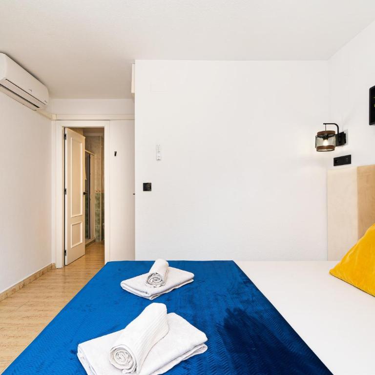 Modern apartment-beach-Aceqion-Torrevieja PMT18 - Three-Bedroom Apartment - 8