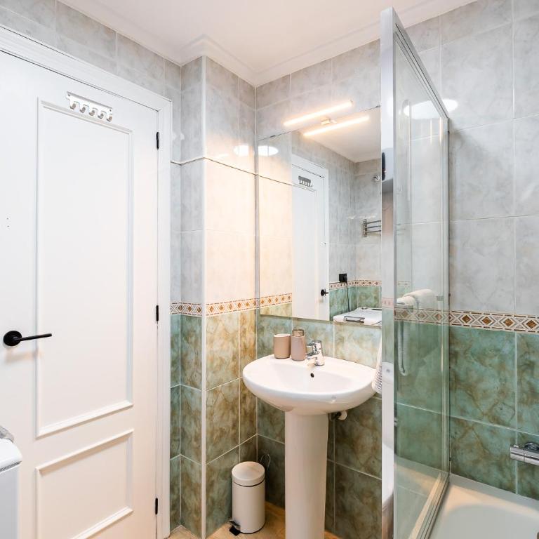 Modern apartment-beach-Aceqion-Torrevieja PMT18 - Three-Bedroom Apartment - 34