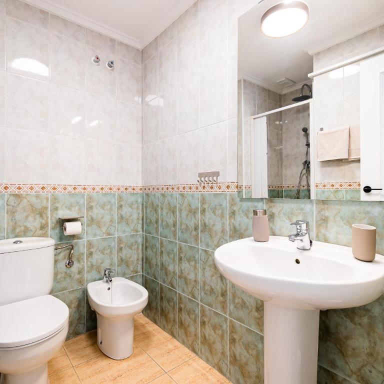 Modern apartment-beach-Aceqion-Torrevieja PMT18 - Three-Bedroom Apartment - 28