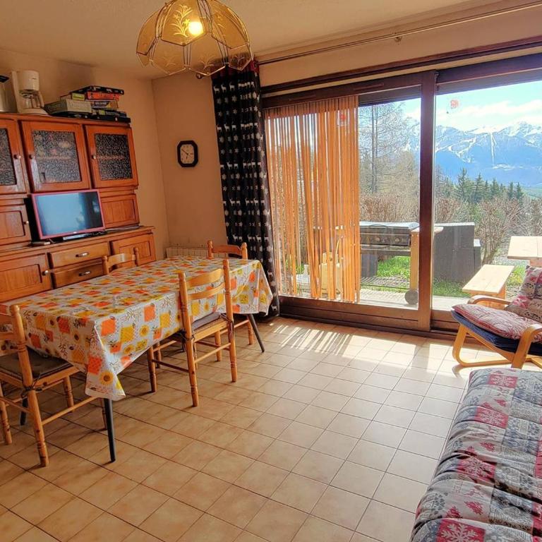 Appartement cosy 5 pers, terrasse sud, parking, proche station, animaux acceptés - Appartement 1 Chambre - 1