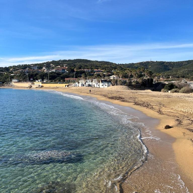 Les Issambres, appt accès direct plage sable, idéal 4 pers, vue mer, Clim - Appartement - Vue sur Mer - 30