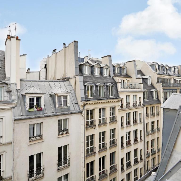 Sereners - Rue Saint Denis - Studio - 2