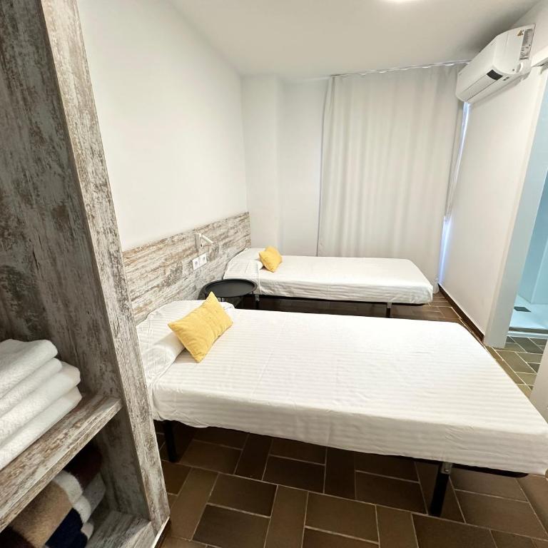 Agi Porthos Apartments - One-Bedroom Apartment - 10