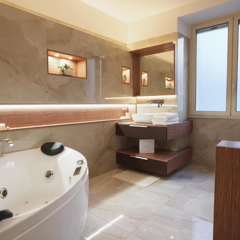 ENJOY Napoli - Exclusive Apartment - Appartamento con 3 Camere da Letto - 14