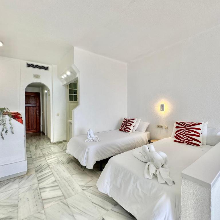 Atlantis Home - Studio with Sea View - 13