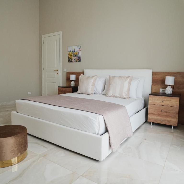ENJOY Napoli - Exclusive Apartment - Appartamento con 3 Camere da Letto - 22