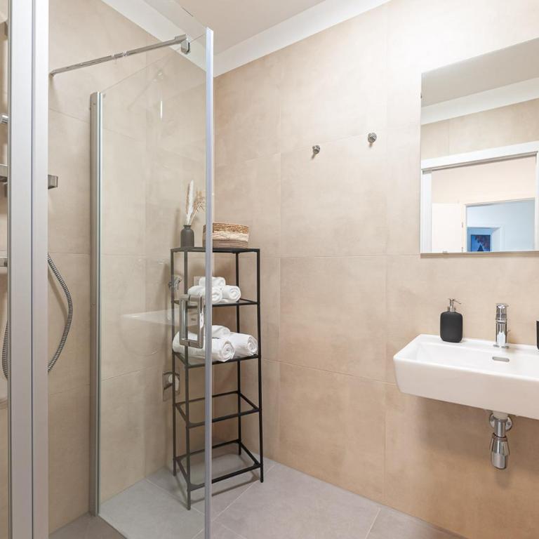 Grazora Living Apartments - Deluxe Zweibettzimmer - 5
