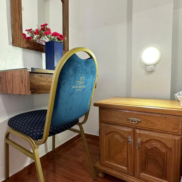 Hotel Bristol - Habitación Doble con baño privado - 3