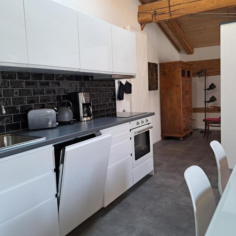 Neu! Ferienwohnungen im Lüftlmalereck, Hennalahaus - Studio mit Balkon - 17