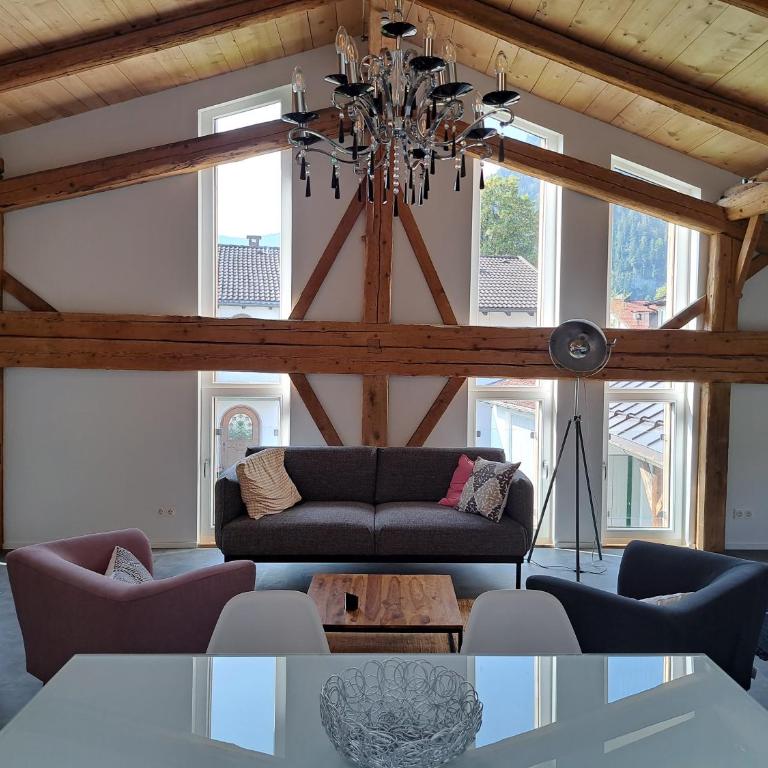 Neu! Ferienwohnungen im Lüftlmalereck, Hennalahaus - Studio mit Balkon - 1