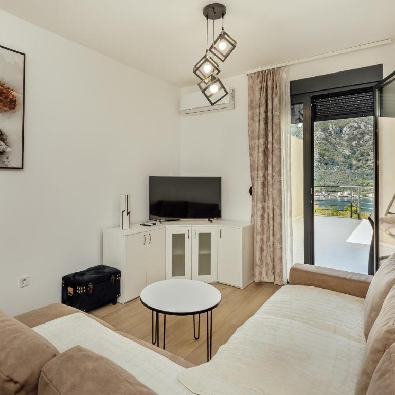 APARTLU - Two-Bedroom Apartment - 10