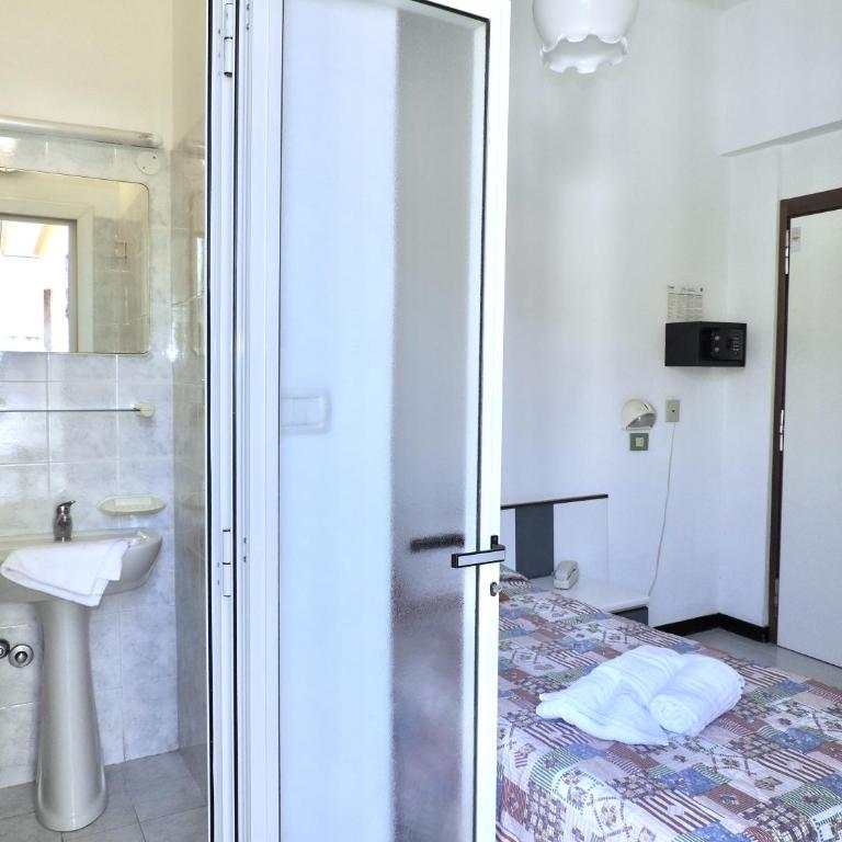 Hotel Villa Chiara - Camera Singola con Balcone - 1