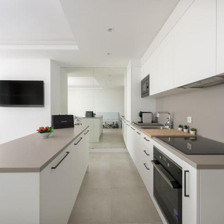 Best views Frontline Puerto Banús Apartment - Apartment with Sea View - 13