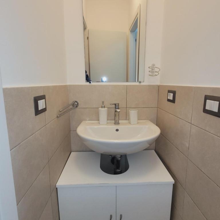 HOUSE AIRPORT Catania - Appartamento con 1 Camera da Letto e Vista Giardino - 17