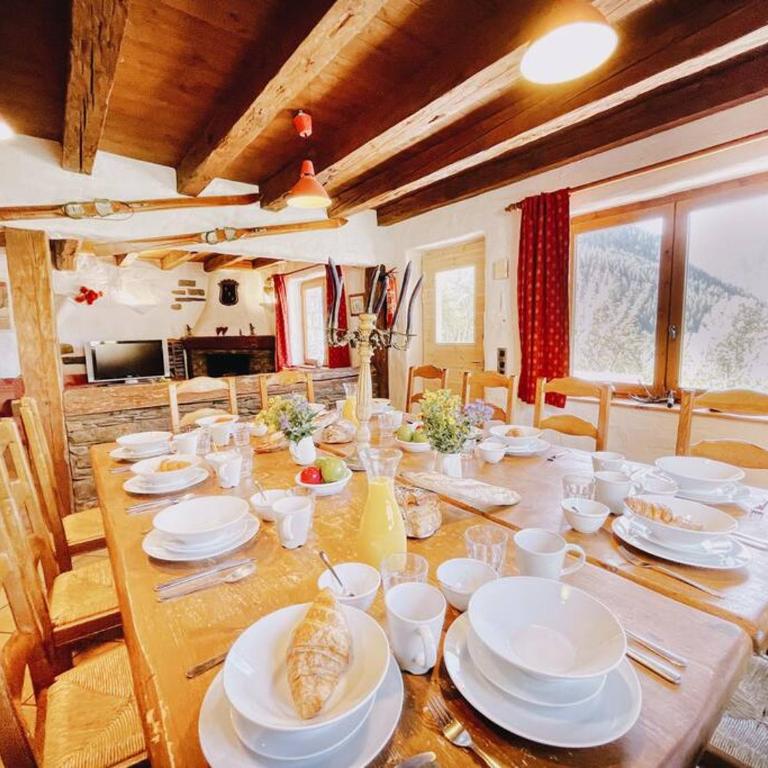 Spacieux Chalet 19pers, Piscine, Jacuzzi, Sauna & Salle de Jeux - Chalet - 7