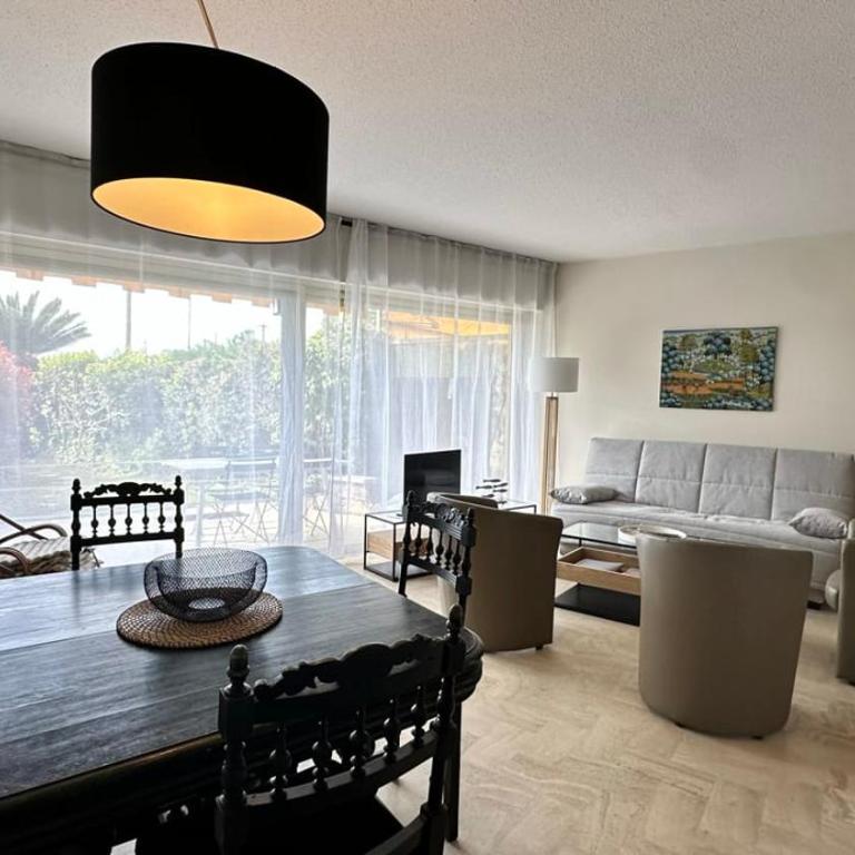 A050-Studio avec jardin prive Cannes pres de la plage - Appartement - 4