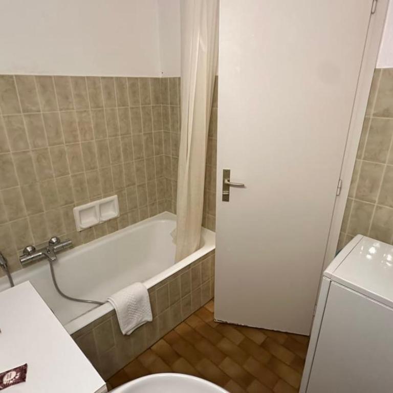 A050-Studio avec jardin prive Cannes pres de la plage - Appartement - 13