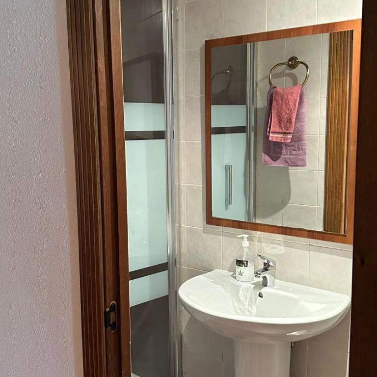Alojamiento Turístico la Moneda de Huecar - Apartamento de 2 dormitorios - 2